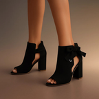 Elegantní sandál s širokým podpatkem, mašlí a peep-toe