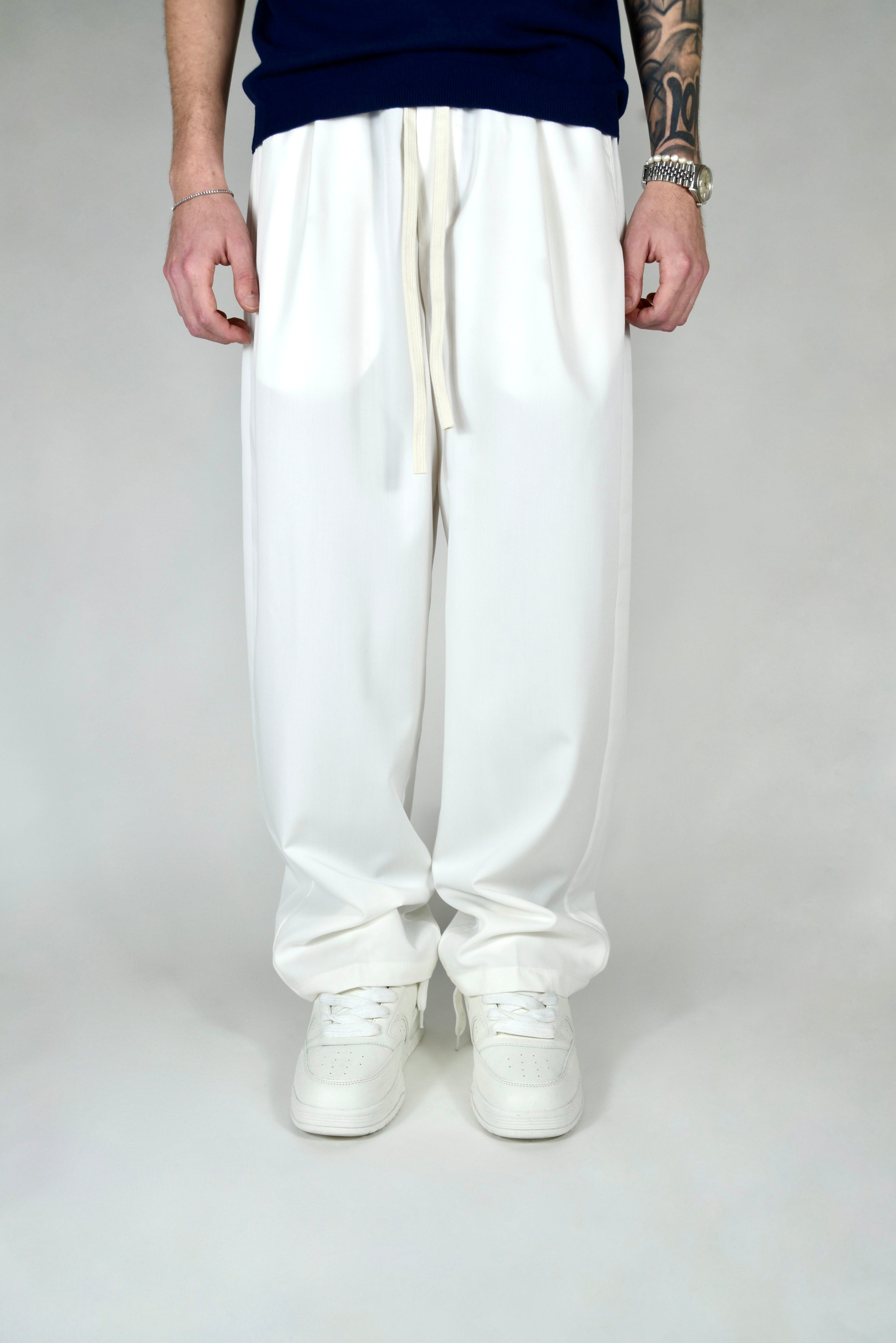 Elegantní pánské bílé jogger kalhoty – oversize střih