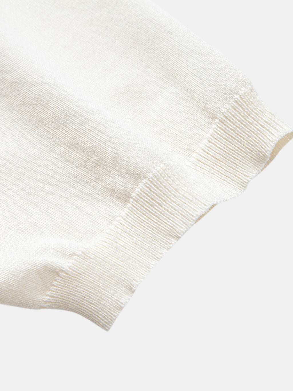 Set – geometrický jacquard polo a přiléhavé kalhoty