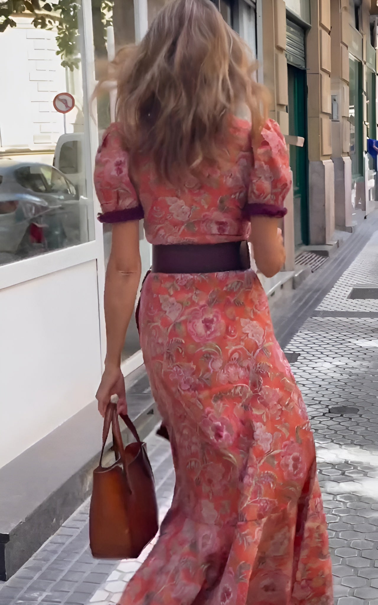 Elegantní růžové maxi šaty s krátkým rukávem