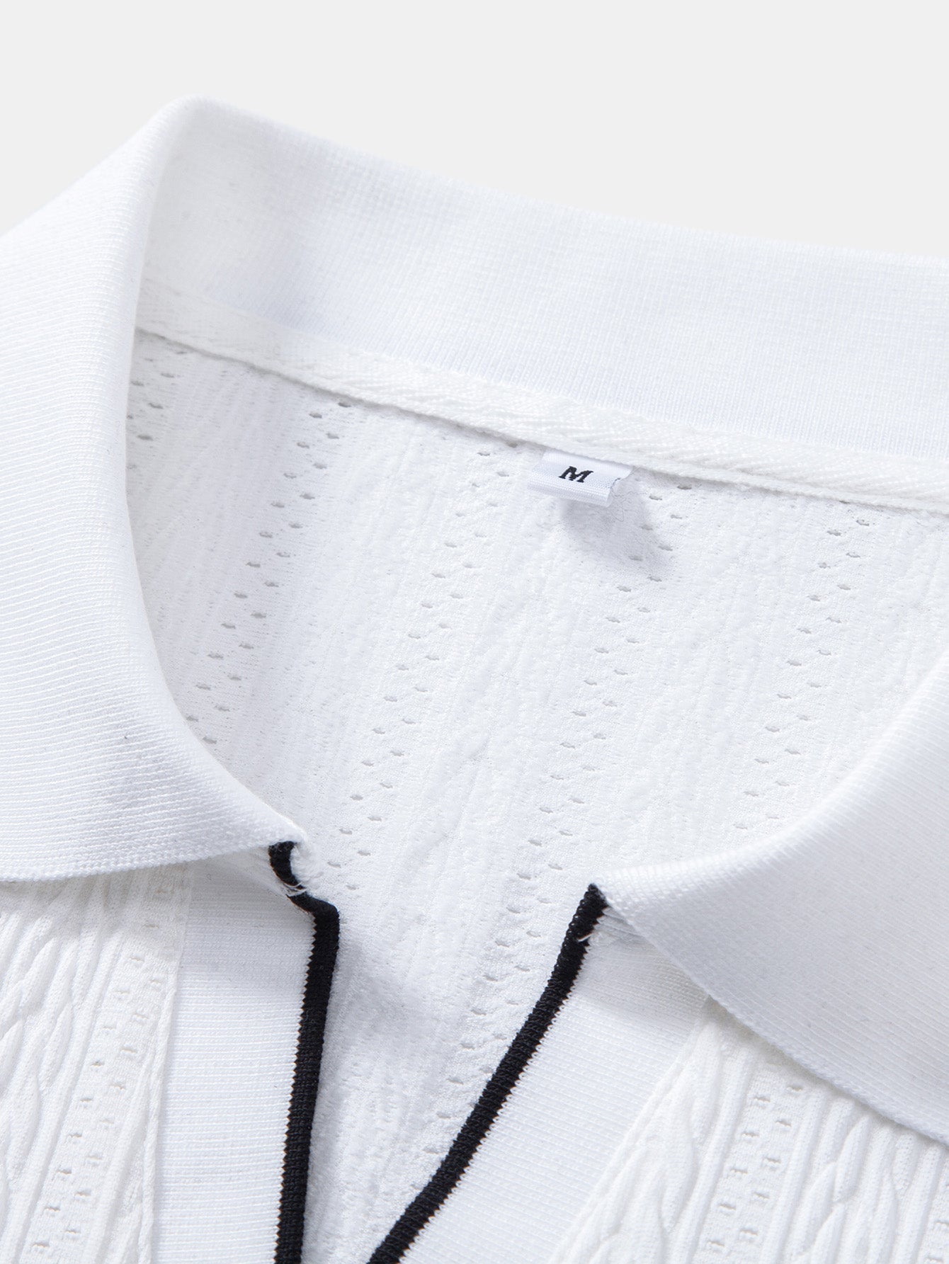 Set – elegantní geometrický jacquard polo a slim kalhoty
