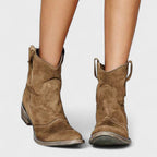 Dámské cowboy botky s širokým podpatkem – casual styl