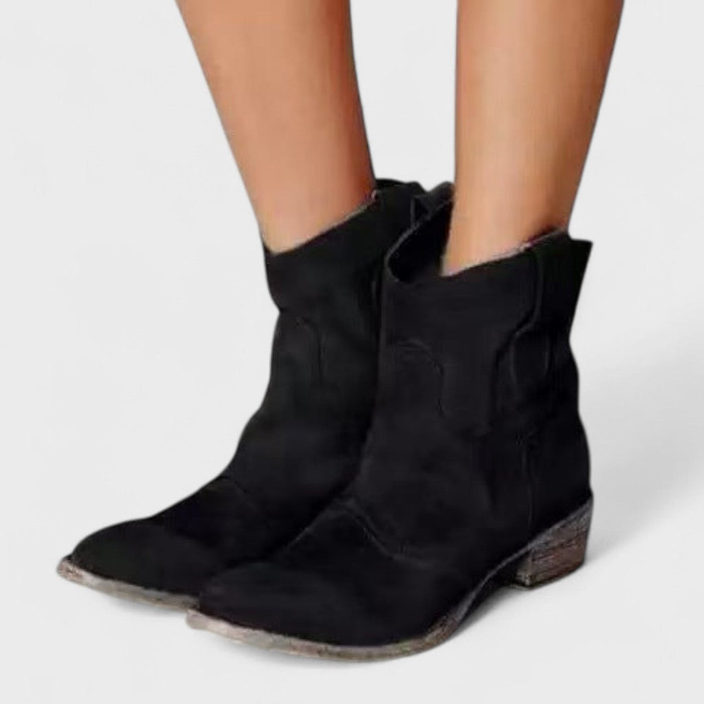 Dámské cowboy botky s širokým podpatkem – casual styl
