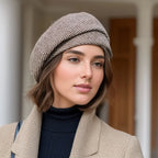 Elegantní dámský baret z jemné tkaniny