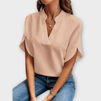 Letní elegantní halenka s uvolněným výstřihem do V