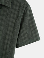 Set – geometrický jacquard polo a rovné kalhoty