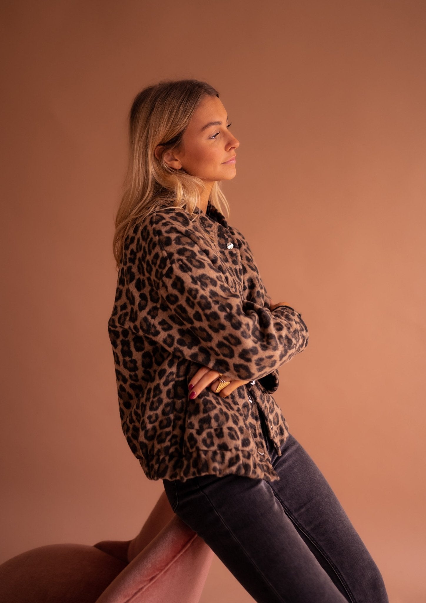 Chaqueta Corta con Estampado de Leopardo Mujer