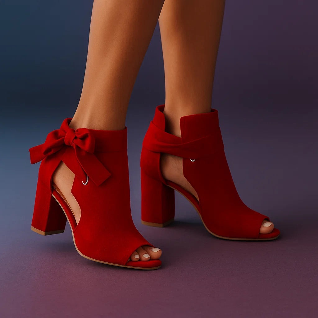 Elegantní sandál s širokým podpatkem, mašlí a peep-toe